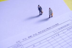 FinFin記事監修「フリーランスは請求書に源泉徴収税額を記載したほうがよい？計算方法とポイントを解説！」